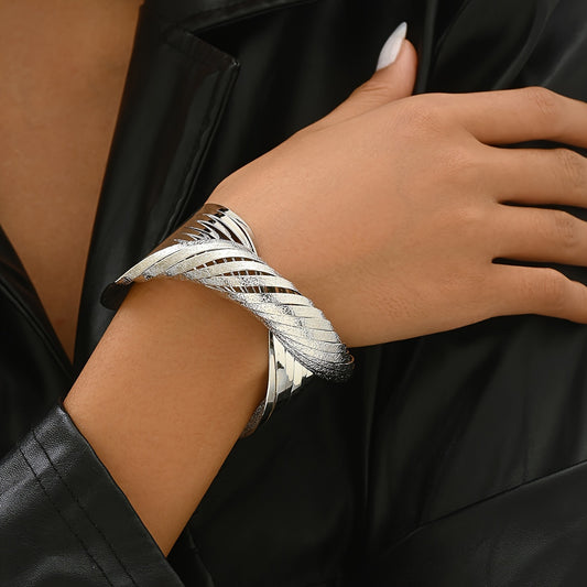 "Bold Twisted Line Design Matte Finish Bangle – European & American Style, Perfect for Daily Wear by Women."
