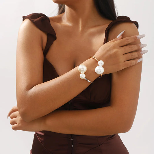 "Cross-Border Pearl Spring Opening Bracelet, Fashionable Sweet & Cool Style"