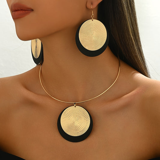 "Two-Piece Retro Fashion Glossy Thin Collar Set – Geometric Rotation Pattern Black & Gold Yellow Pendant Necklace & Earrings."