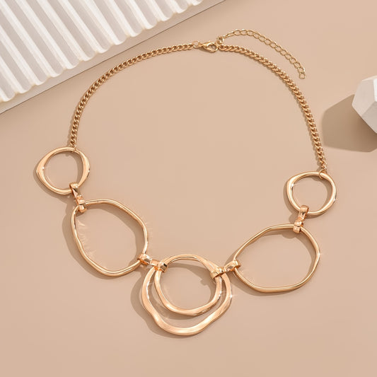 Elegant Vintage-Inspired Zinc Alloy Openwork Circle Pendant Necklace, Versatile for Party and Gift-Giving, All-Season Jewelry