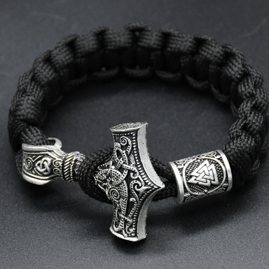 Viking Thor Hammer Bracelet – Handmade paracord bracelet with Mjolnir and Valknut runes. Perfect for men, great gift idea.