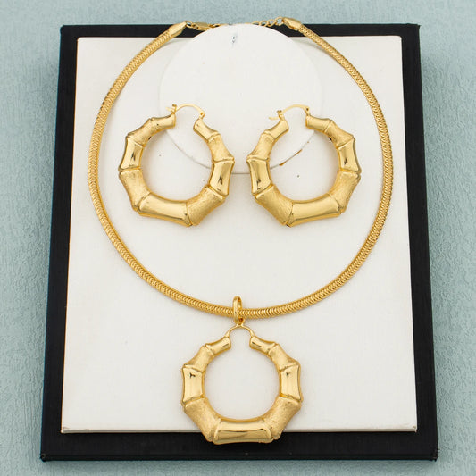 "Dubai Gold Color Jewelry Set for Women – Necklace & Earrings, Luxury Bridal Gift."